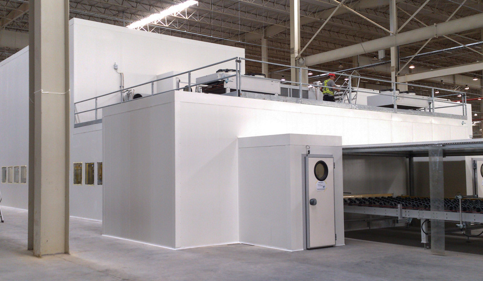 Performing white rooms for glass industry